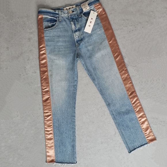 NWT AMO Denim Ribbon Loverboy Jeans 26 Cropped - Picture 5 of 12
